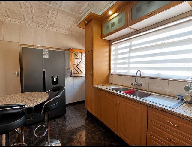 3 BEDROOM HOUSE FOR SALE IN UNITAS PARK